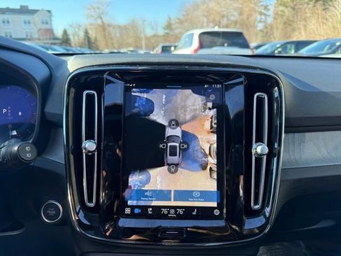 Certified 2024 Volvo XC40 B5 Plus w/ Protection Package Premier image 29