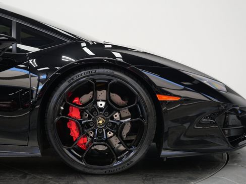Used 2019 Lamborghini Huracan LP 580-2 RWD image 46