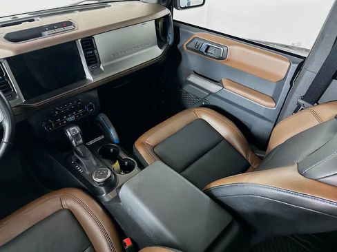 Certified 2023 Ford Bronco Outer Banks AWD/4WD image 11