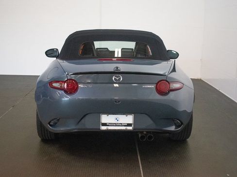 Used 2021 MAZDA MX-5 Miata Club RWD image 22