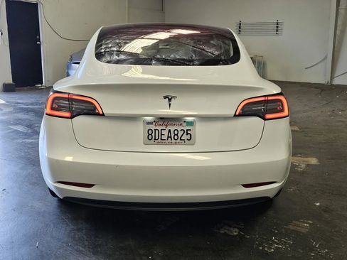 Used 2018 Tesla Model 3 Long Range RWD image 3