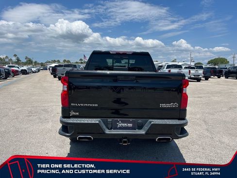 Used 2022 Chevrolet Silverado 1500 High Country w/ Z71 Off-Road Package AWD/4WD image 6