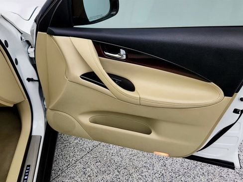 Used 2016 INFINITI QX50 2WD w/ Premium Plus Package image 27
