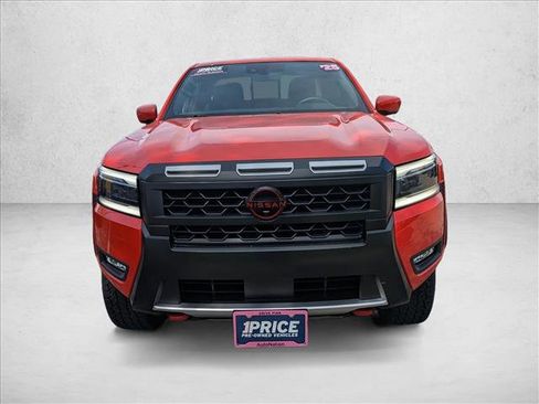 Used 2025 Nissan Frontier PRO-4X w/ Pro Premium Package AWD/4WD image 2