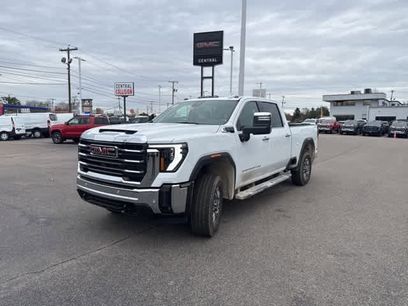 New 2026 GMC Sierra 2500 SLT w/ SLT Premium Package