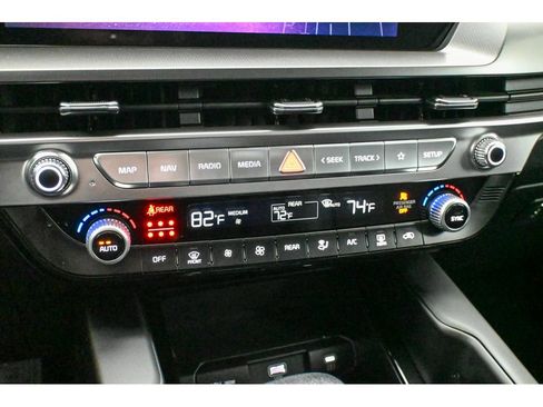 New 2025 Kia Telluride LX image 28