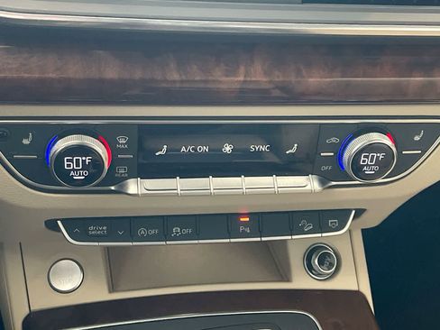 Used 2018 Audi Q5 2.0T Premium Plus w/ Premium Plus Package image 19