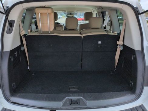 Used 2022 Nissan Armada SV w/ SV Appearance Package image 14