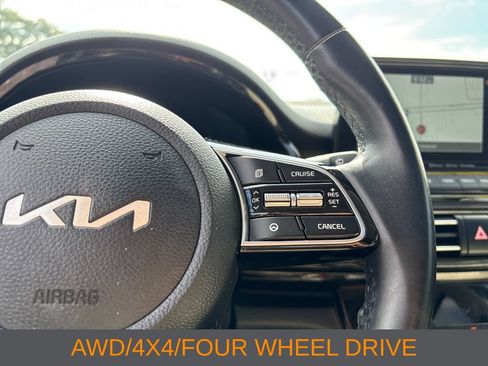 Used 2023 Kia Seltos EX AWD/4WD image 13