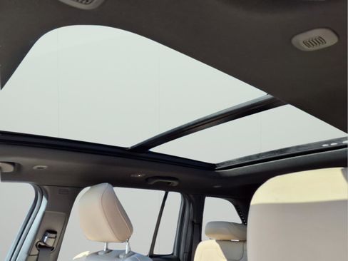 New 2026 Jeep Grand Cherokee Limited image 15