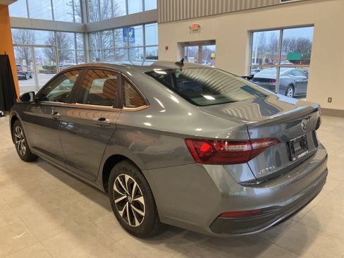 Used 2024 Volkswagen Jetta S image 7