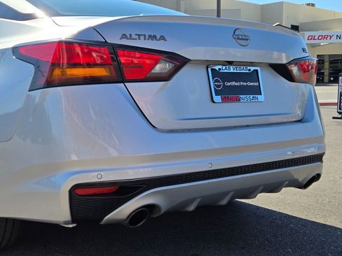Used 2023 Nissan Altima 2.5 SL FWD image 6