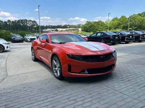 Used 2021 Chevrolet Camaro LT w/ RS Package RWD image 9