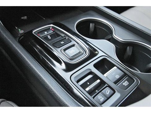 Used 2023 Honda Pilot Touring image 30