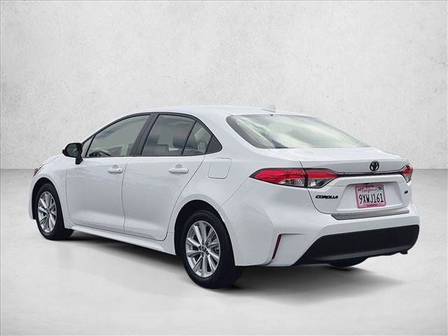 Certified 2026 Toyota Corolla LE w/ LE Premium Package FWD image 8