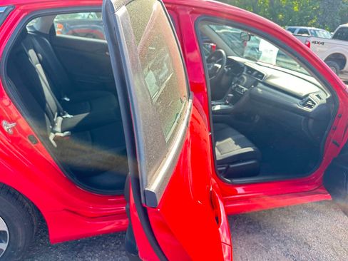 Used 2018 Honda Civic EX image 7