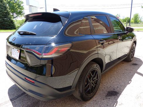Used 2025 Honda HR-V LX image 12