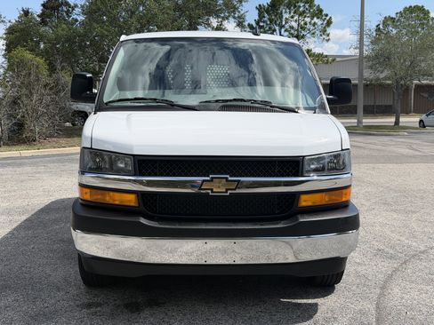 Used 2025 Chevrolet Express 2500 w/ Driver Convenience Package RWD image 11