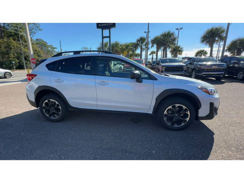 Used 2021 Subaru Crosstrek 2.0i image 9