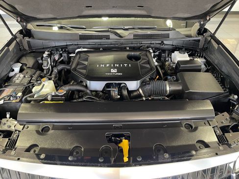 Used 2025 INFINITI QX80 Sensory w/ Exterior Package AWD/4WD image 19