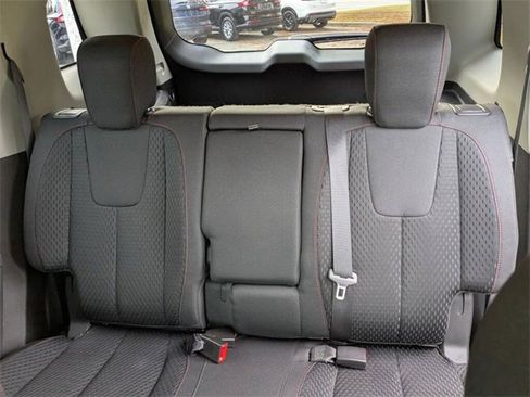 Used 2015 GMC Terrain SLE image 25