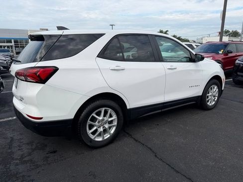 Used 2024 Chevrolet Equinox LS w/ LS Convenience Package AWD/4WD image 9