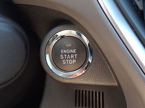 Certified 2024 Subaru Crosstrek 2.0i Premium image 25