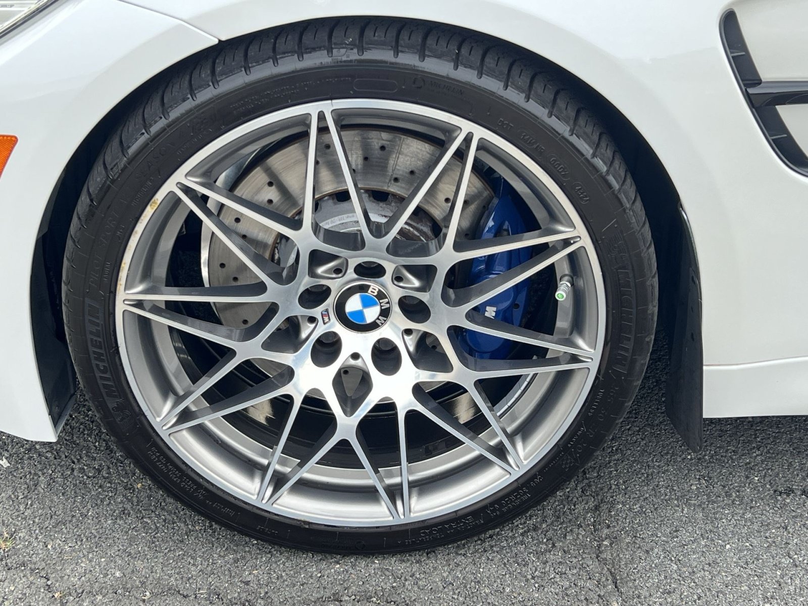 Used 2017 BMW M3 RWD image 13