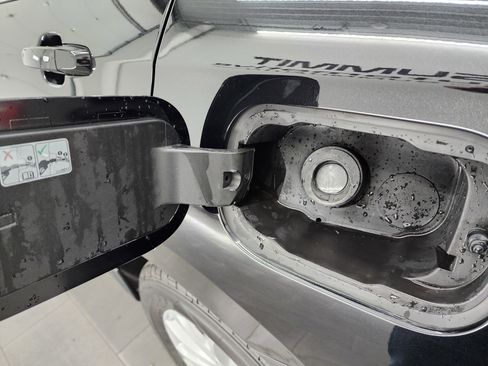 Used 2019 Chevrolet Equinox LT image 32