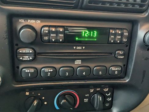 Used 2003 Ford Ranger XLT image 22