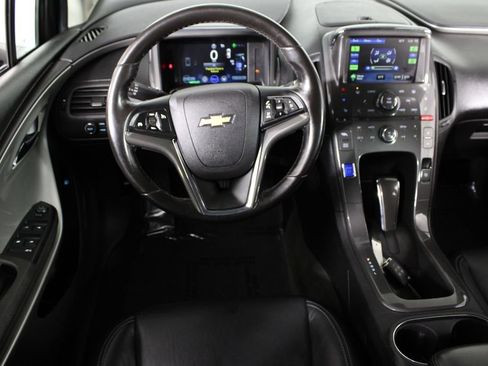 Used 2015 Chevrolet Volt Premium w/ Premium Trim Package image 4