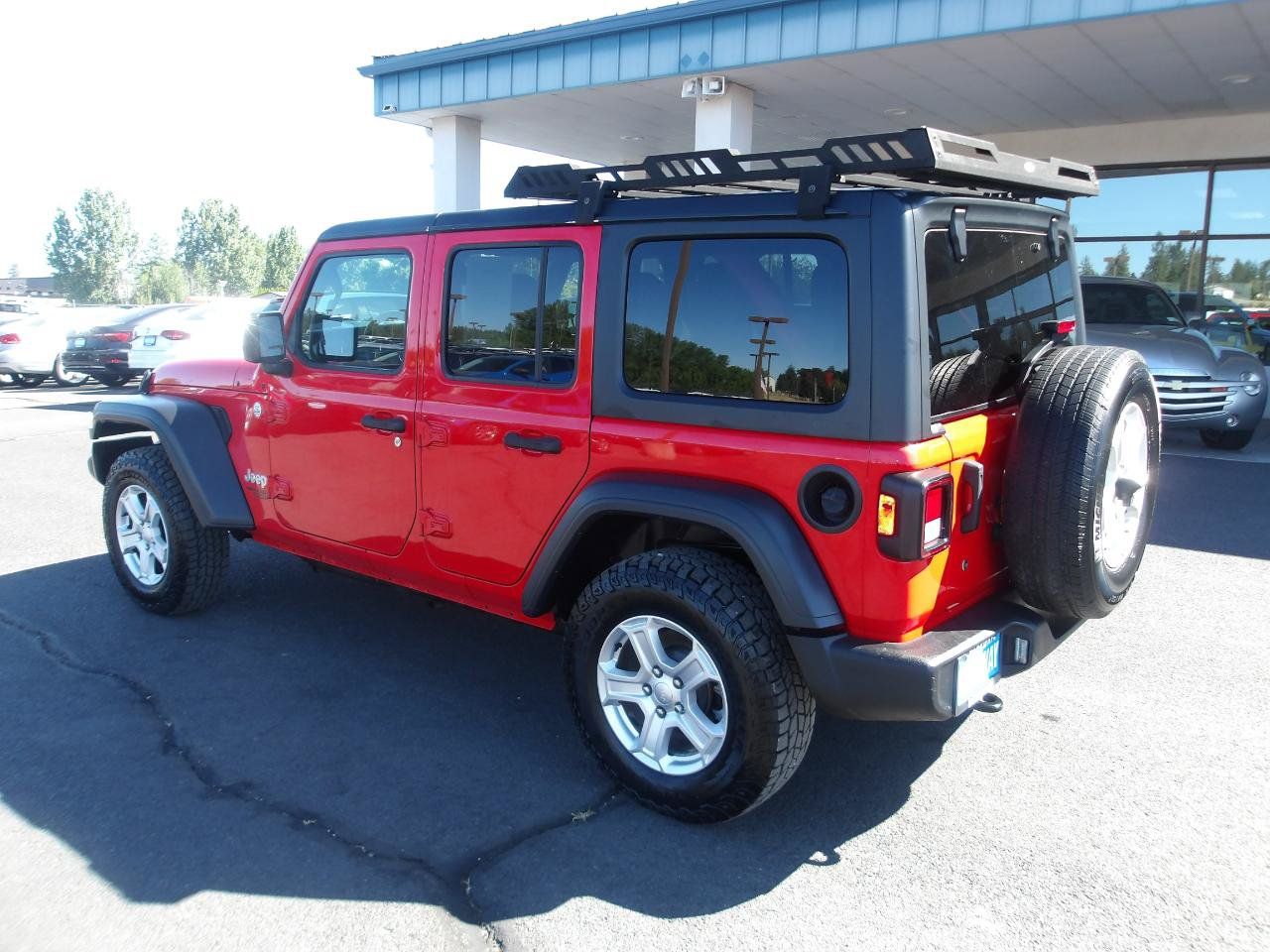 Used 2020 Jeep Wrangler Unlimited Sport S AWD/4WD image 3