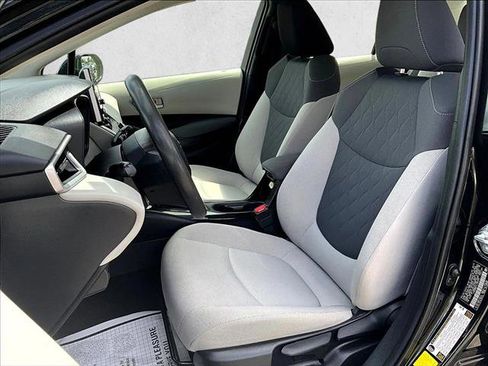 Used 2020 Toyota Corolla LE image 24