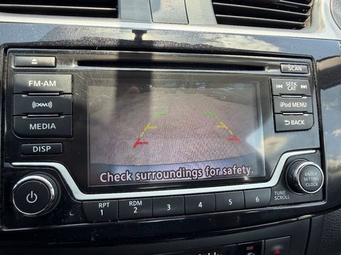 Used 2018 Nissan Sentra SV FWD image 12