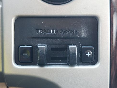 Used 2012 Ford F150 Lariat w/ Lariat Chrome Pkg RWD image 22