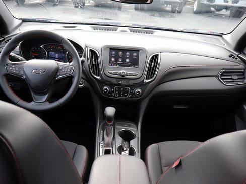 Used 2023 Chevrolet Equinox RS w/ LPO, Floor Liner Package image 15