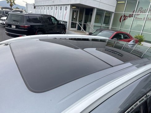 Used 2020 Nissan Murano SL w/ Moonroof Package image 12