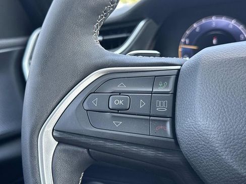 New 2025 Jeep Grand Cherokee Laredo X w/ Luxury Tech Group I image 24