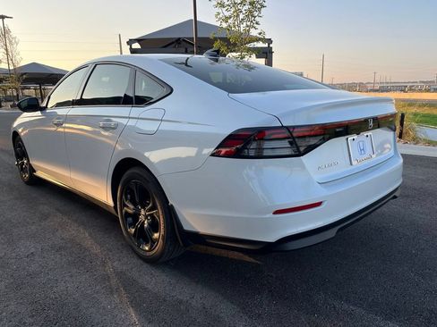 Used 2025 Honda Accord SE image 6