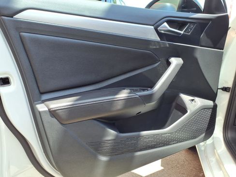 Used 2025 Volkswagen Jetta Sport FWD image 17