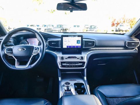 Used 2022 Ford Explorer Timberline image 13