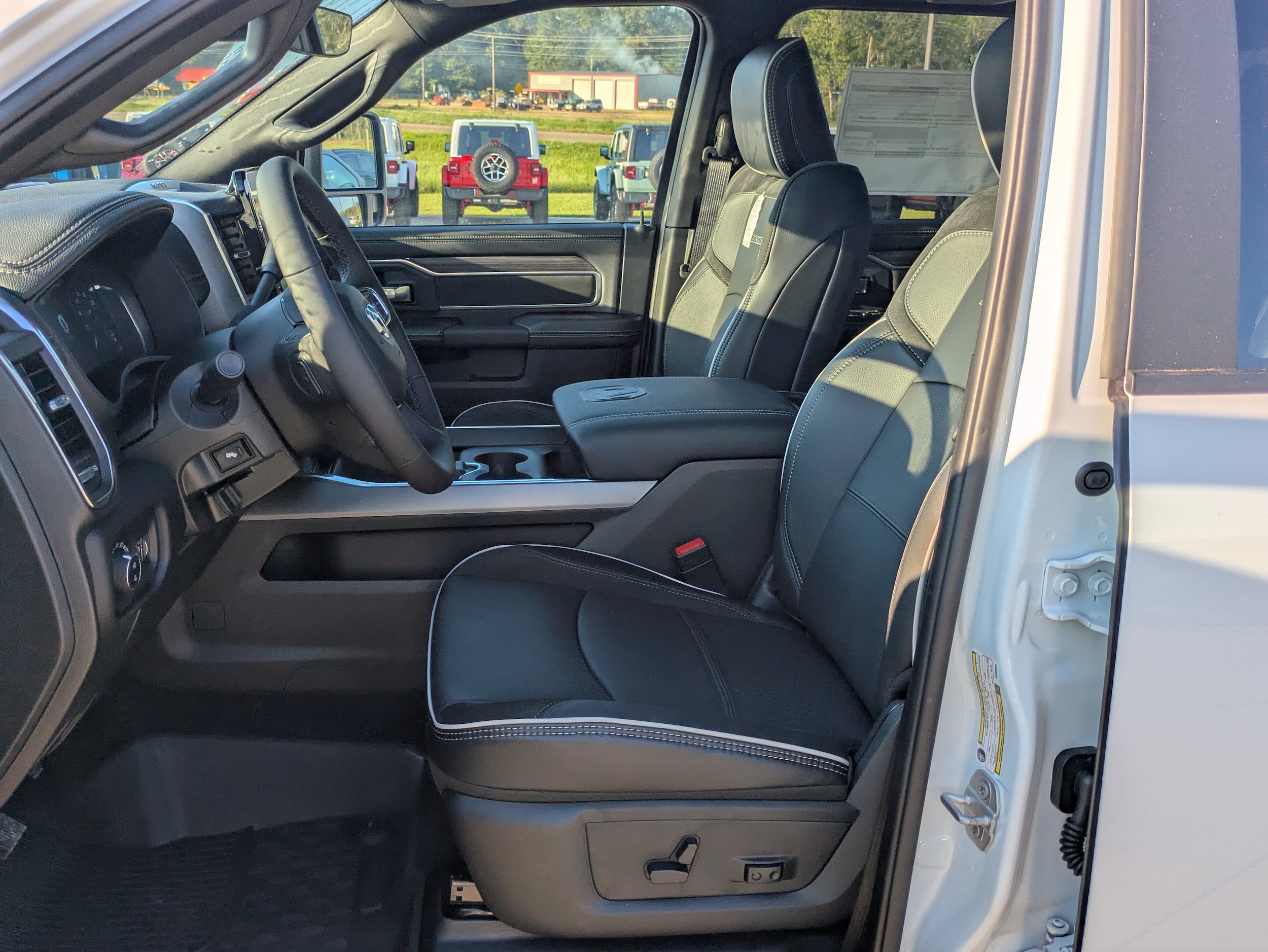 New 2027 RAM 3500 Laramie AWD/4WD image 5