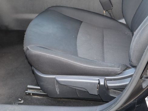 Used 2024 Nissan Sentra SV FWD image 14