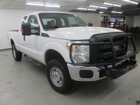 Used 2016 Ford F250 XL w/ Power Equipment Group AWD/4WD image 1