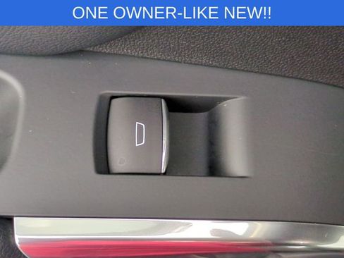 Used 2025 Chevrolet Traverse High Country image 32