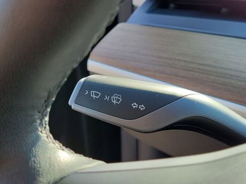 Used 2022 Tesla Model Y Performance image 29