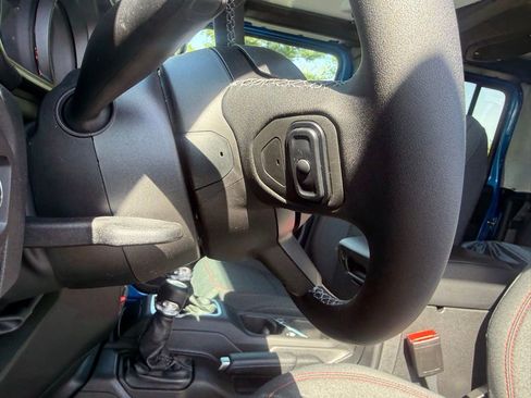 New 2026 Jeep Gladiator Rubicon w/ Whitecap Package AWD/4WD image 15