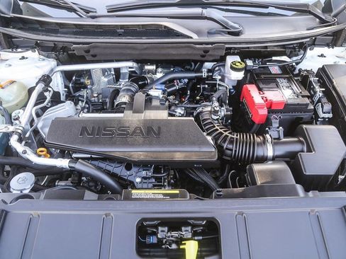 Used 2025 Nissan Rogue S FWD image 26