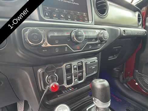 Used 2021 Jeep Wrangler Unlimited Sport AWD/4WD image 28