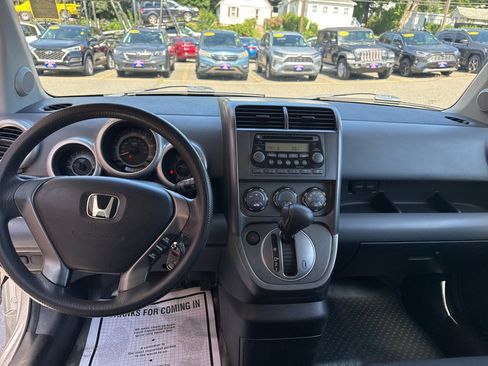 Used 2005 Honda Element EX image 24